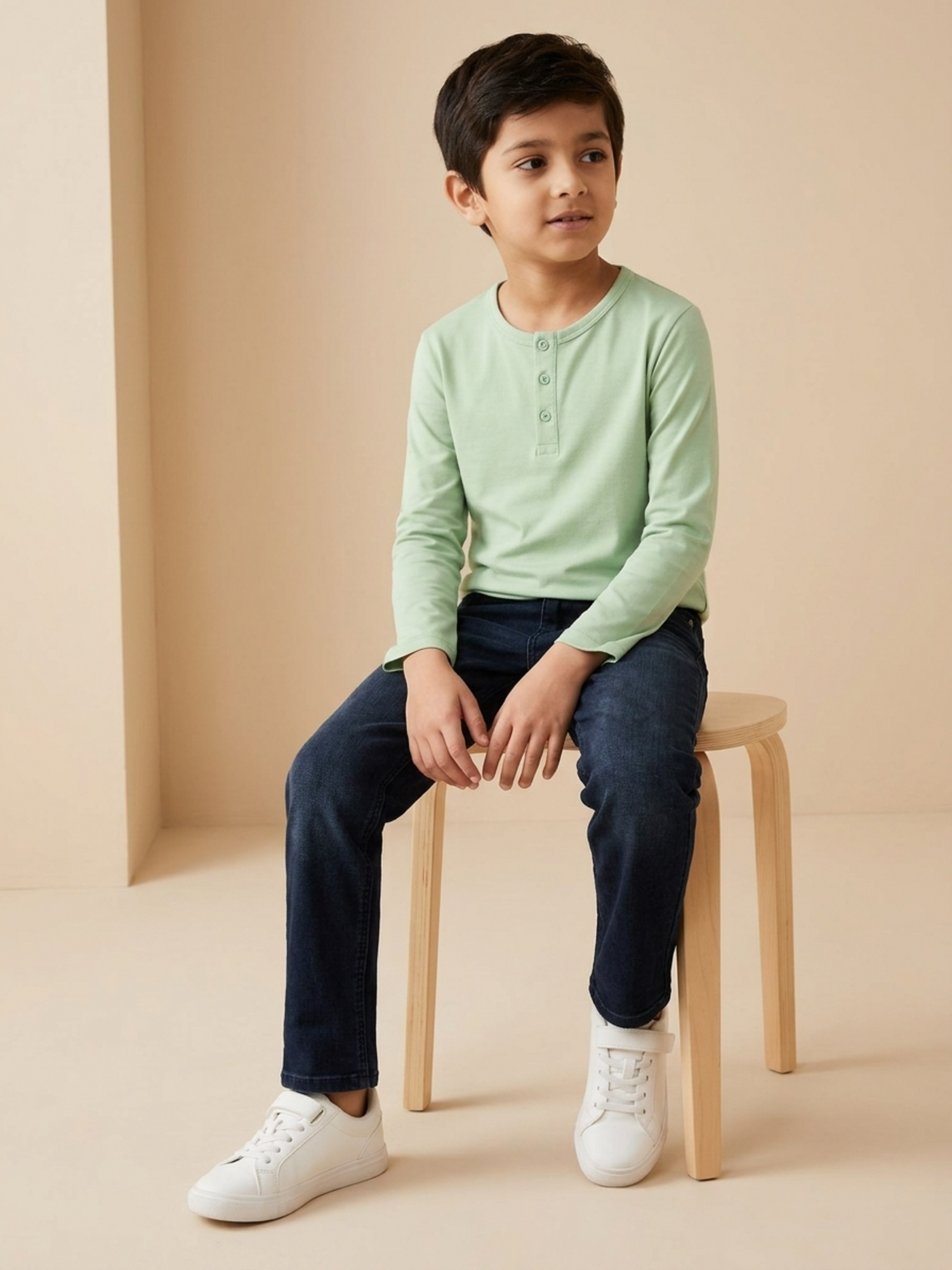 Solid Pocket T-shirt - Premium Cotton | Cool & Lightweight Wear
