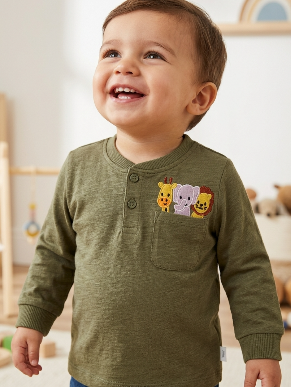 Embroidered Sweatshirt - Gentle Cotton | Airy & Comfortable to Wear